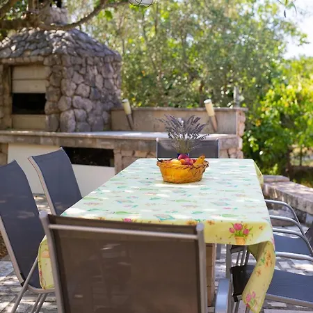 Lipovac Apartment Malinska