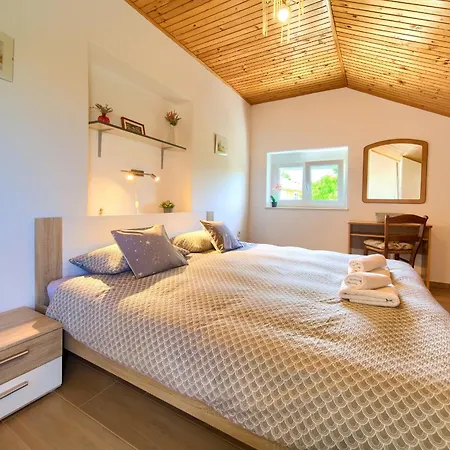 Lipovac Apartment